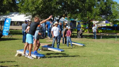 Competencia de Corn Hole